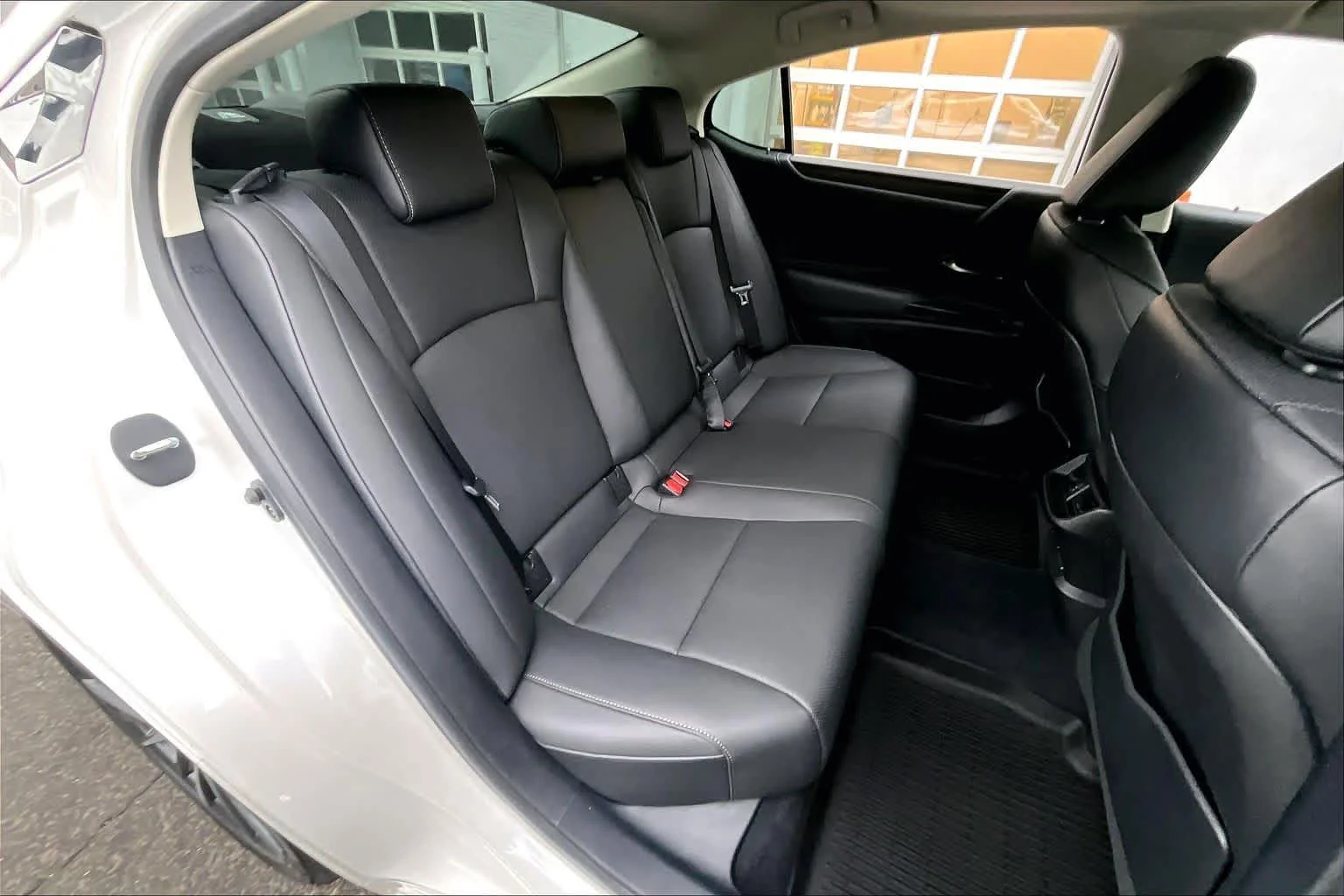 Certified Used 2022 EMINENT WHITE PEARL Lexus  image 25