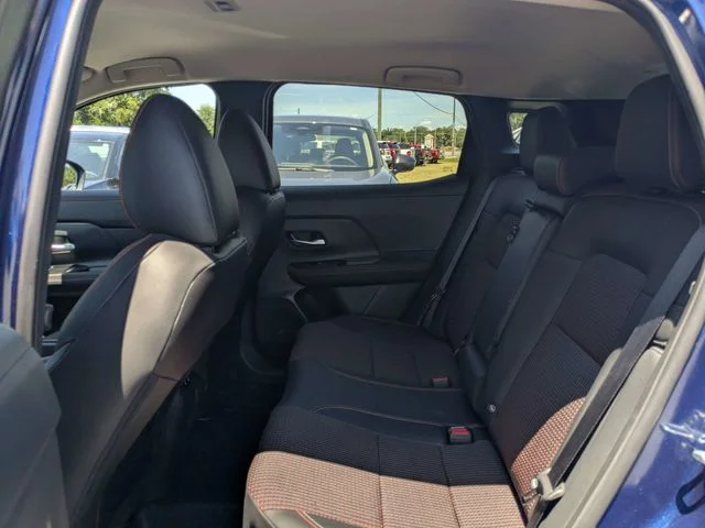 2025 Nissan Kicks SR - Photo 10