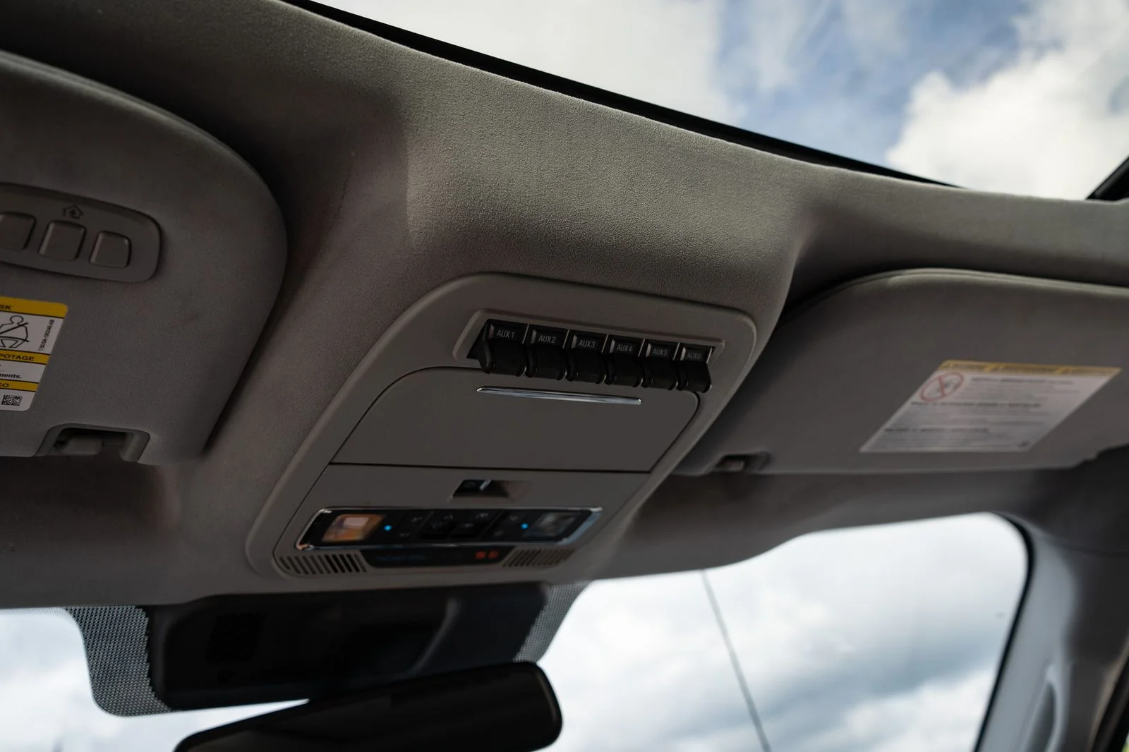 Used 2024 Black Ford Limited image 57
