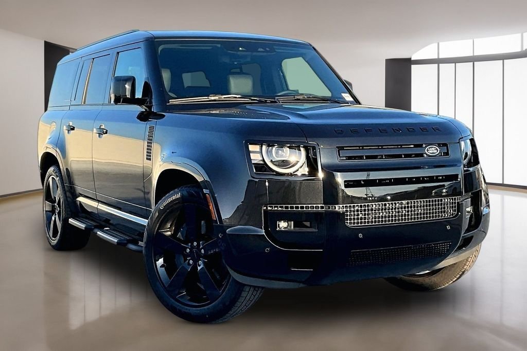 New 2026 Santorini Black LAND ROVER X-Dynamic SE image 2