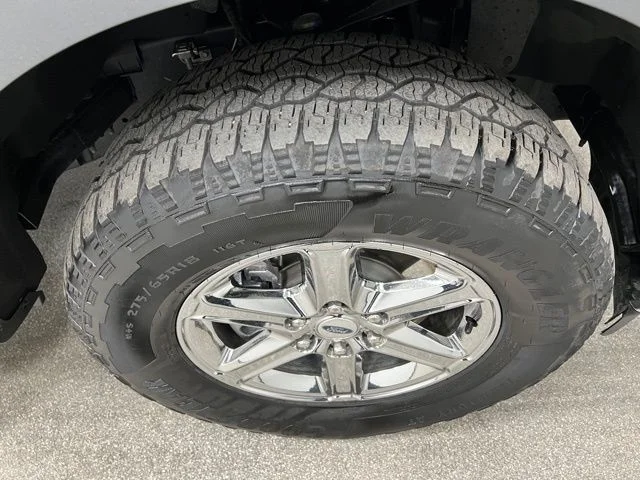 Used 2025 Gray Ford XLT image 15