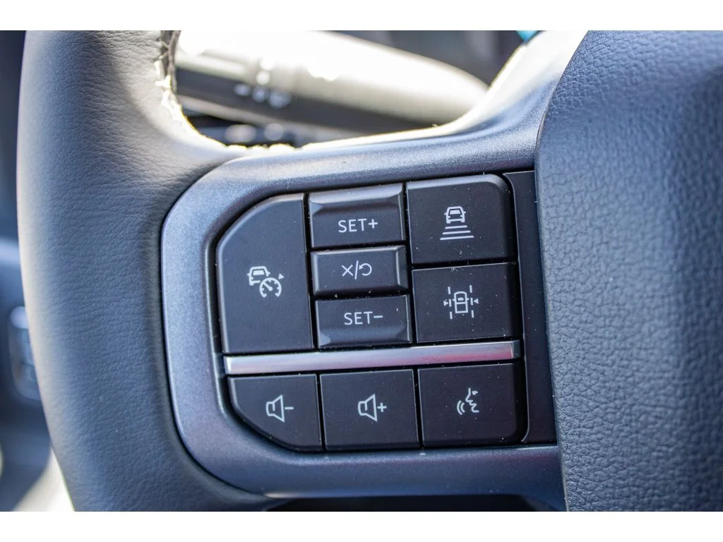 New 2026 CARBONIZED GRAY METALLIC Ford XLT image 44