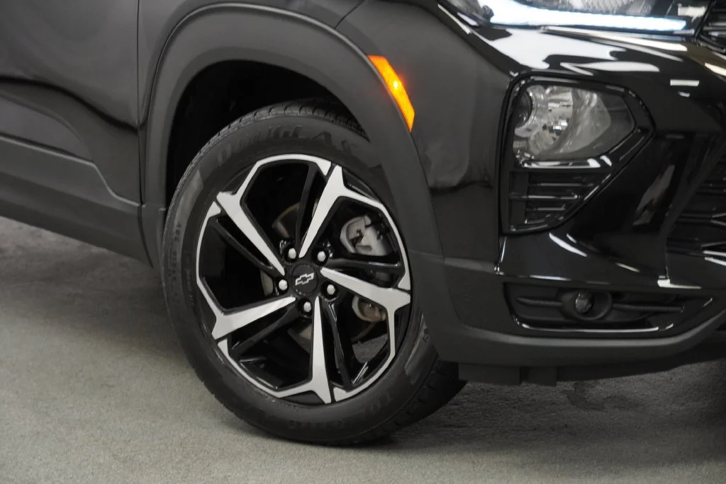 Certified Used 2021 MOSAIC BLACK METALLIC Chevrolet RS image 9
