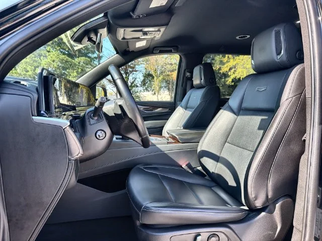 Used 2023 Black Cadillac Luxury image 11
