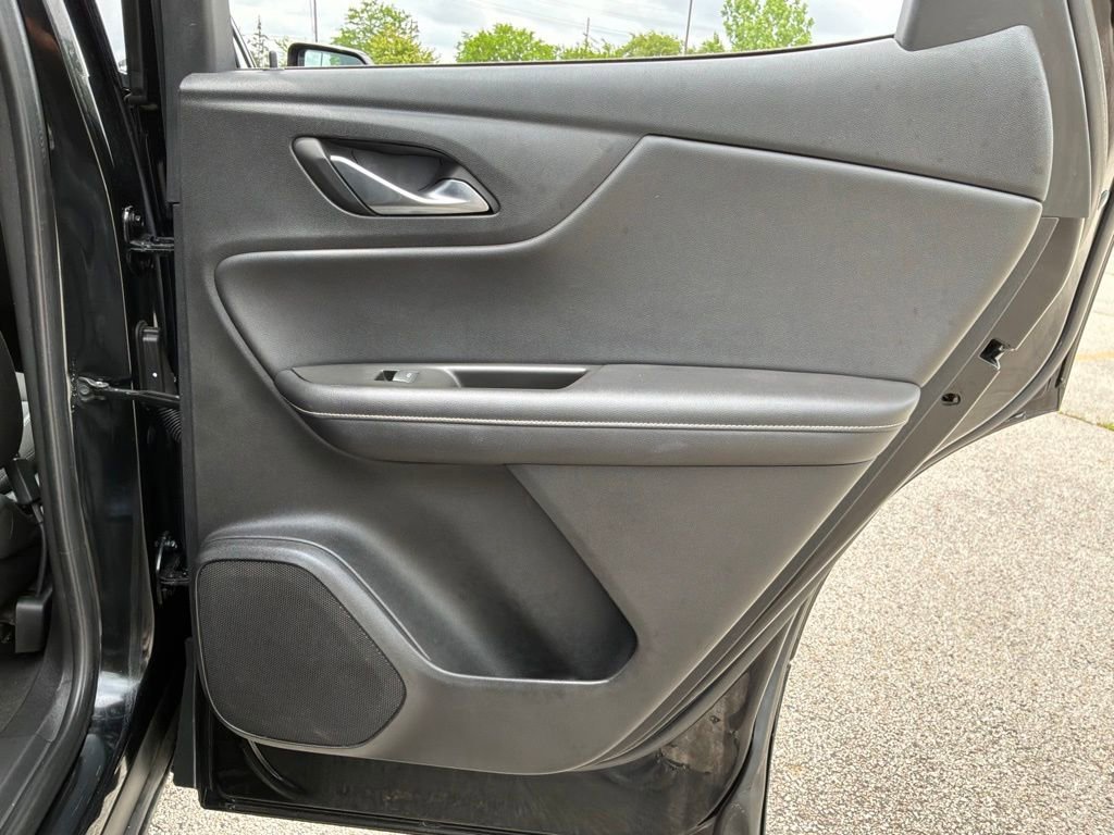 Used 2023 Black Chevrolet 2LT image 29