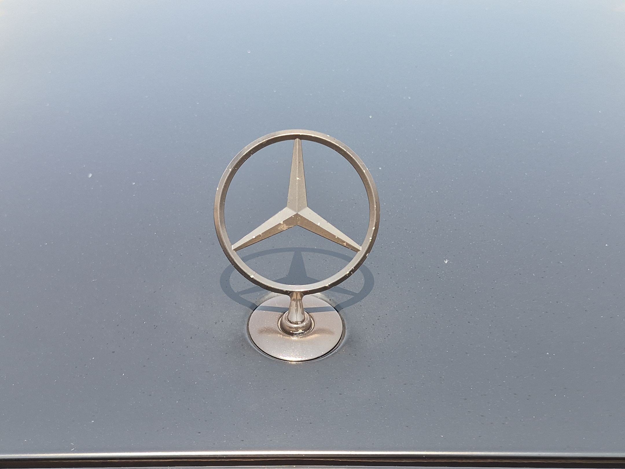 Used 2022 Black Mercedes-Benz 4MATIC® image 13