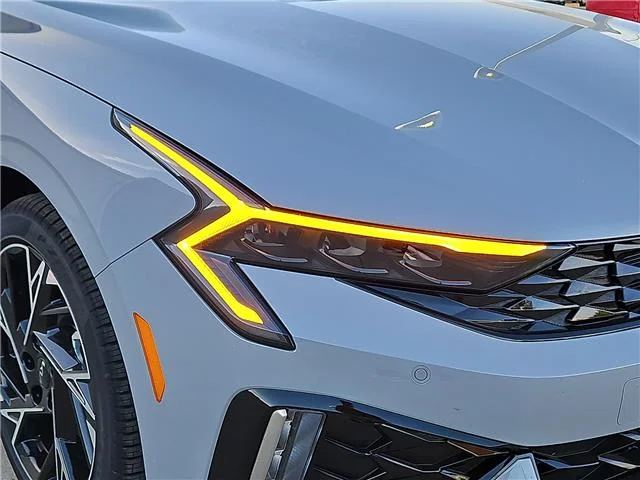 New 2026 Wolf Gray KIA GT-Line Front-Wheel Drive image 6