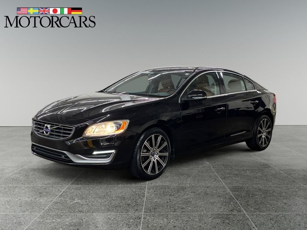 Used 2017 Onyx Black Metallic Volvo T5 image 7