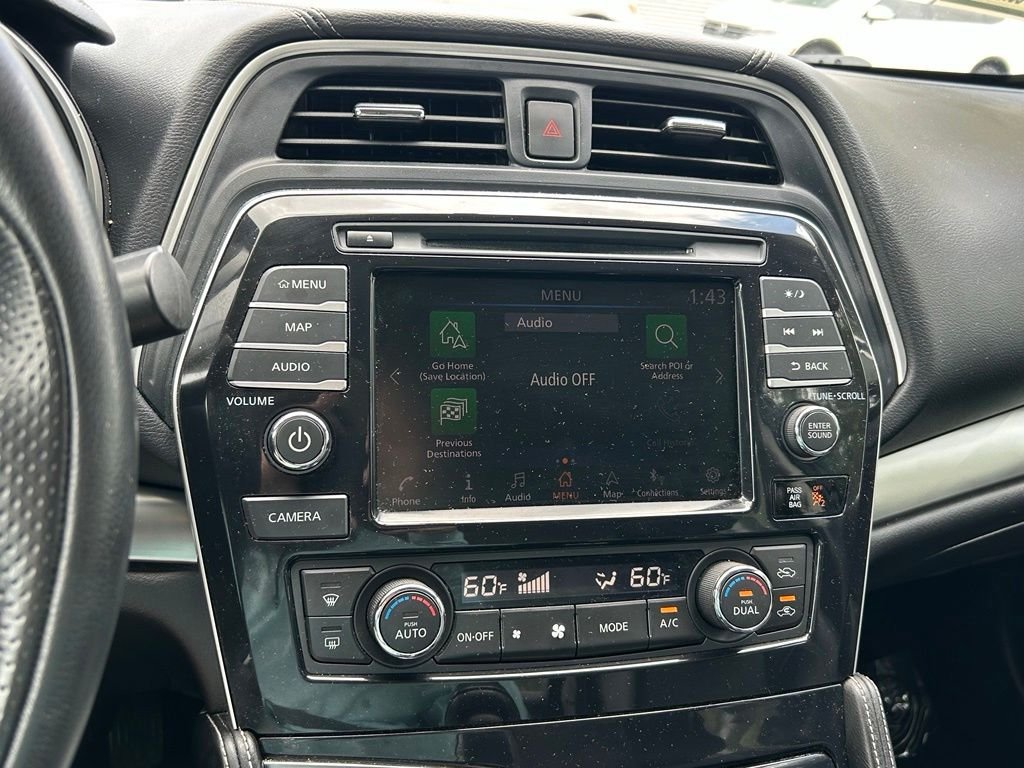 Used 2019 Gray Nissan 3.5 SV image 31