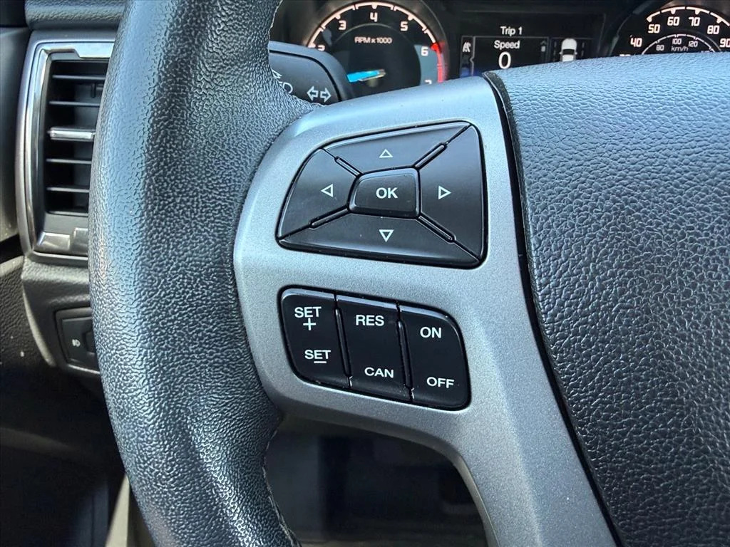 Used 2021 Red Ford XLT image 15