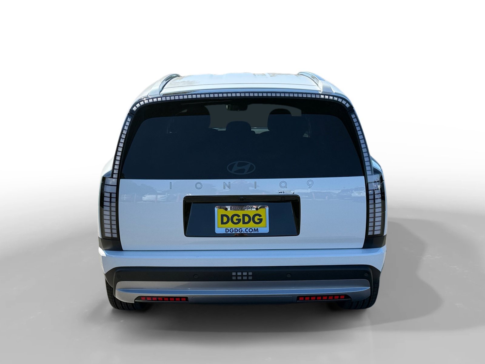 Used 2026 Snow White Pearl Hyundai S image 4