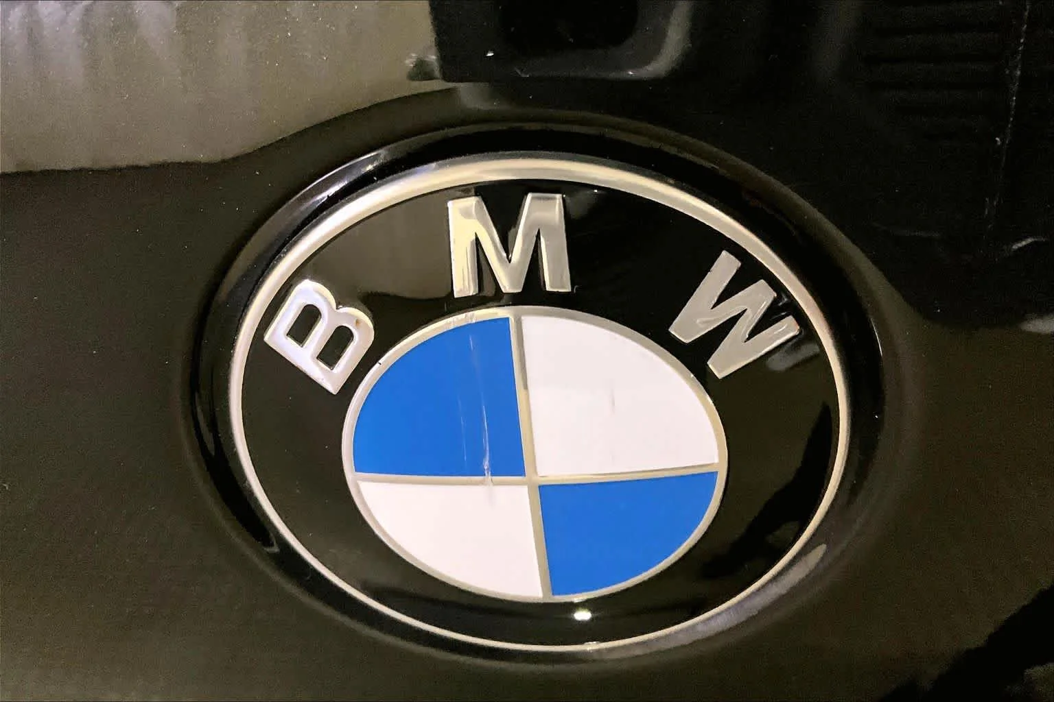 Certified Used 2024 Black Sapphire Metallic BMW xDrive40i image 32