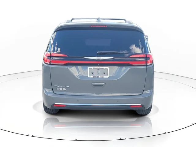 Used 2021 White Chrysler Touring L image 6