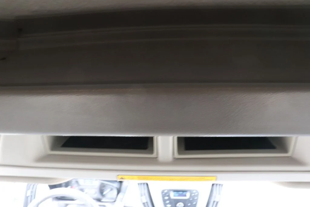 Used 2015 White Ford Base image 39