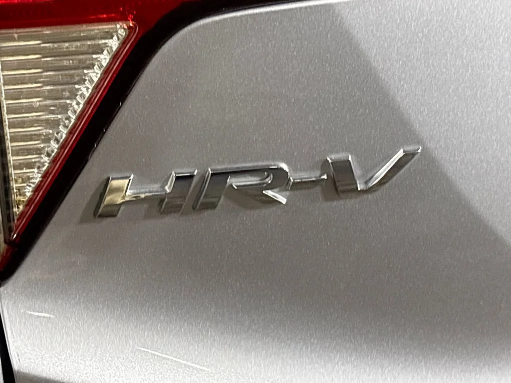 Used 2019 Silver Honda EX image 24