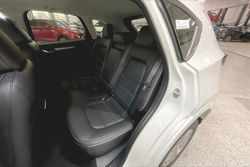 2025 MAZDA CX-5 - Image 9