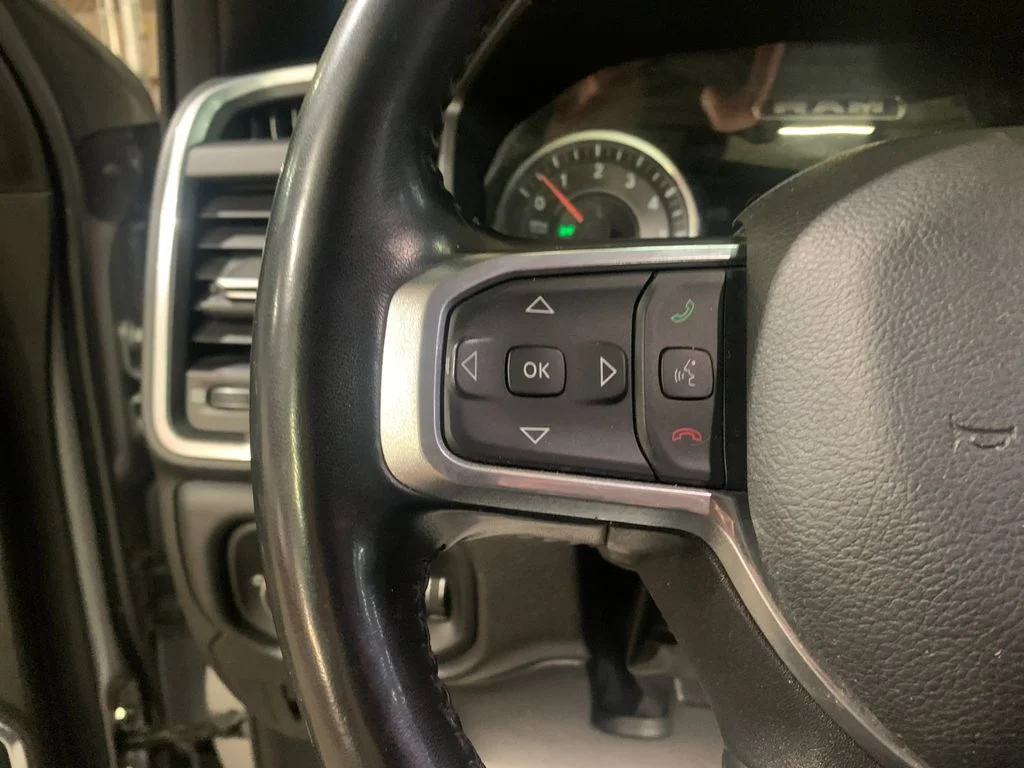 Used 2024 Silver Ram Laramie image 27