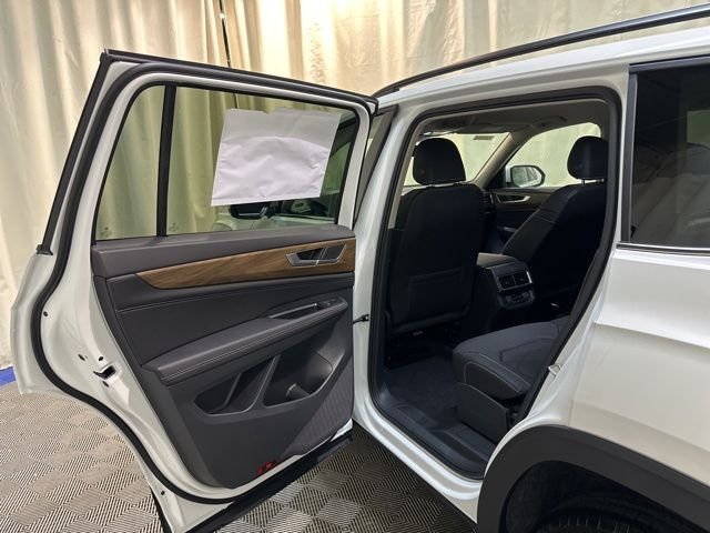2026 Volkswagen Atlas SE - Photo 26