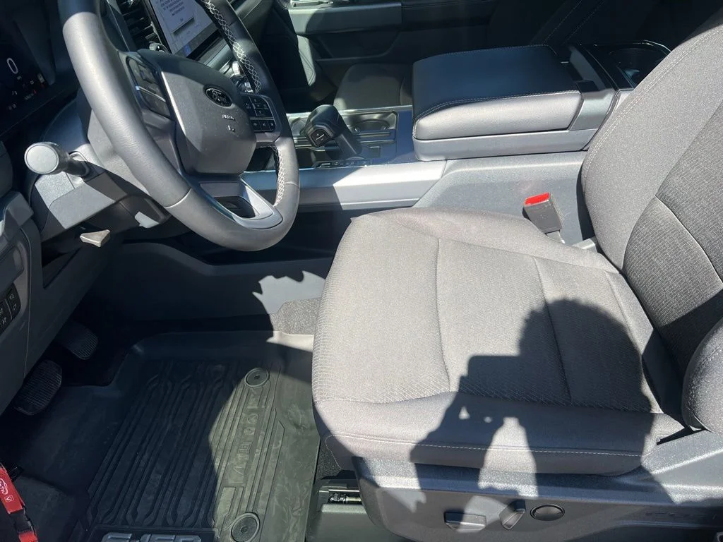 Certified Used 2025 Gray Ford XLT image 8
