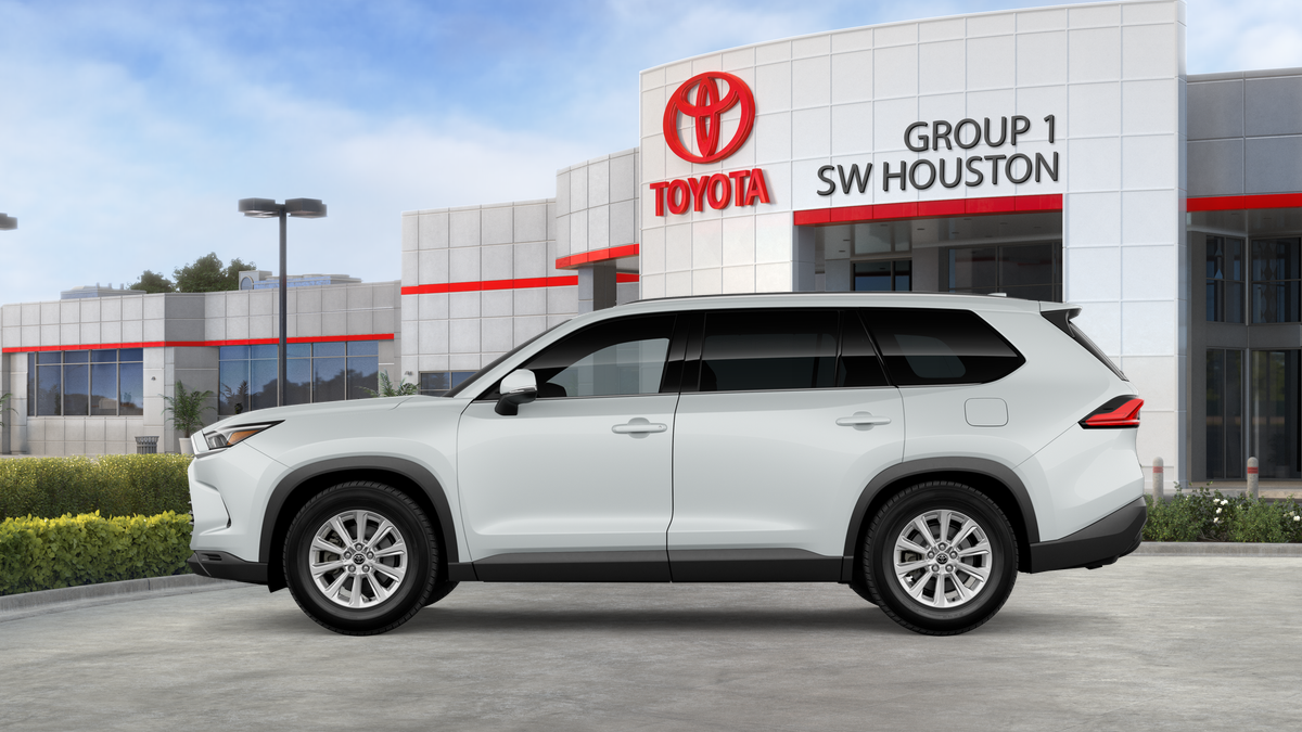 New 2026 Wind Chill Pearl Toyota XLE image 4