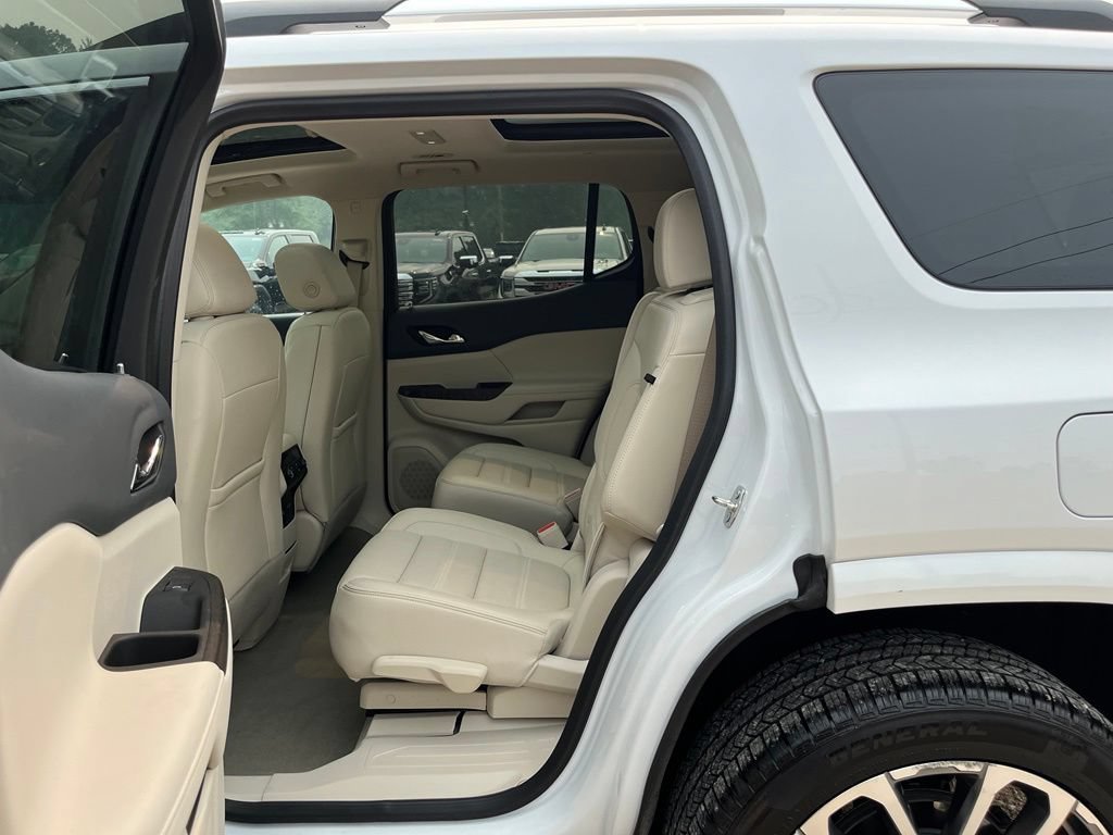 Used 2023 White Frost Tricoat GMC Denali image 32