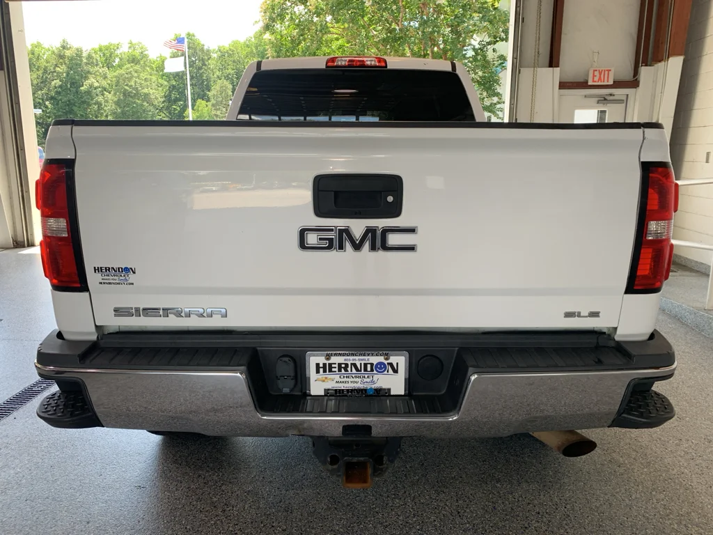 Used 2015 Summit White GMC SLE image 7