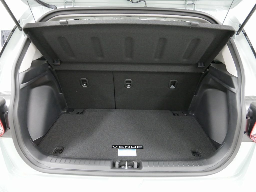 Certified Used 2025 Green Hyundai SEL image 17
