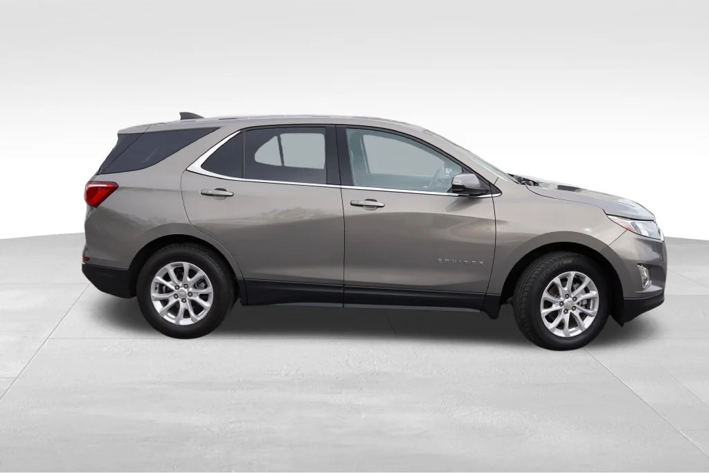 Certified Used 2018 Pepperdust Metallic Chevrolet LT image 3