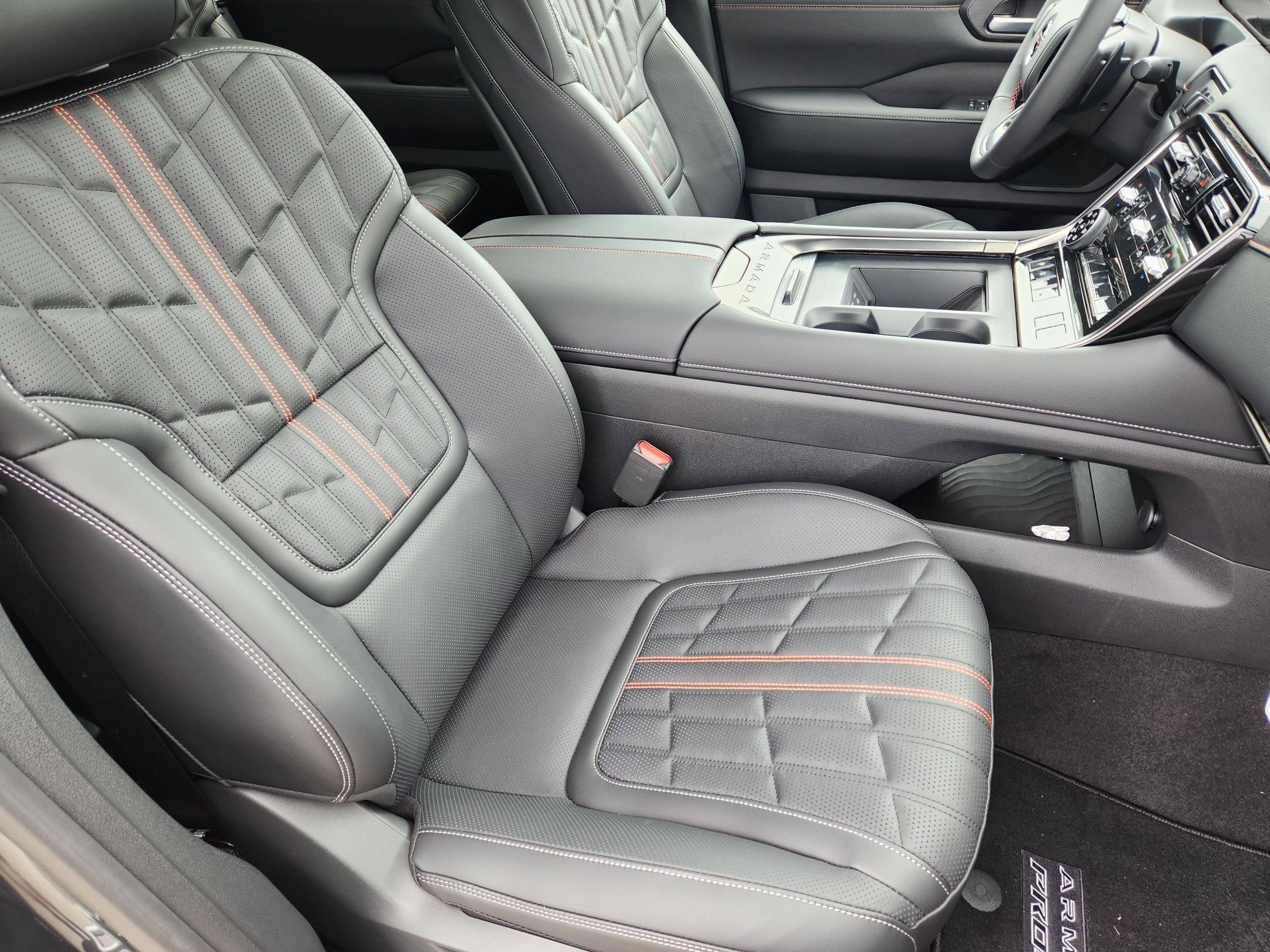 New 2026 Alpine Metallic / Super Black Two-tone Nissan PRO-4X® image 14