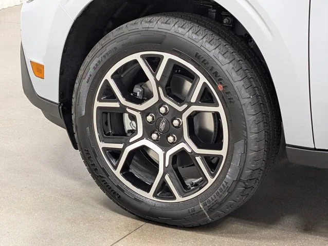 New 2026 Space White Metallic Ford Lariat® image 34