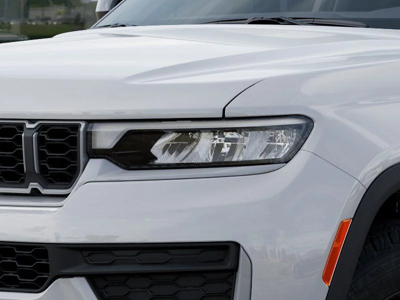 New 2026 Bright White Clear-Coat Exterior Paint Jeep Altitude image 10