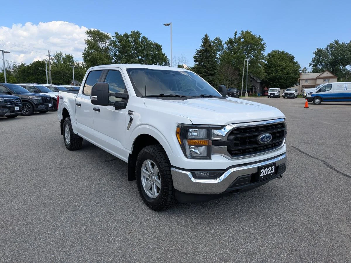Used 2023 White Ford Xlt 4wd Supercrew image 3