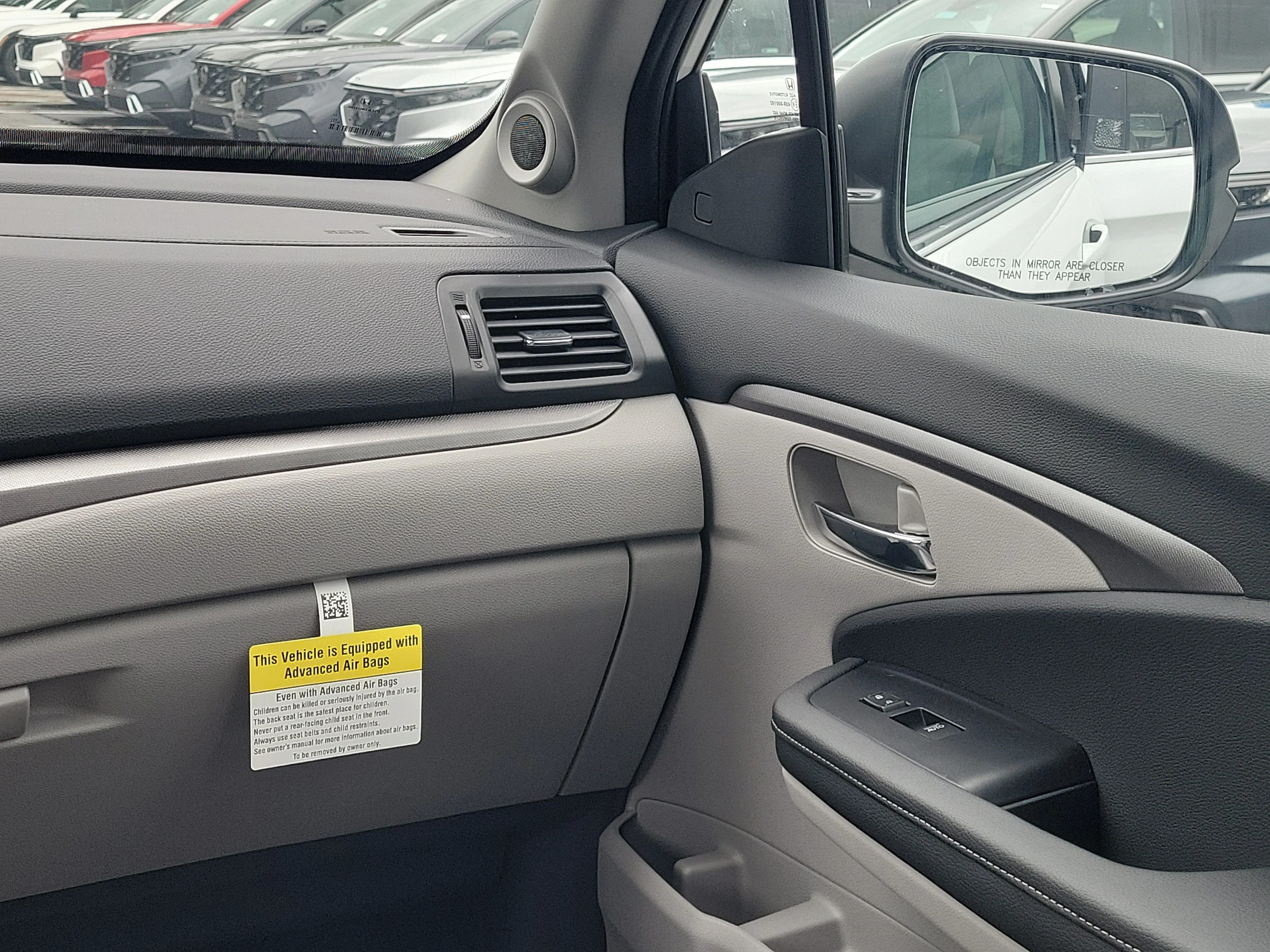 Certified Used 2026 Platinum White Pearl Honda RTL image 5