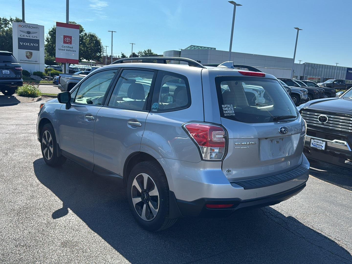 Used 2018 Ice Silver Metallic Subaru 2.5i image 4