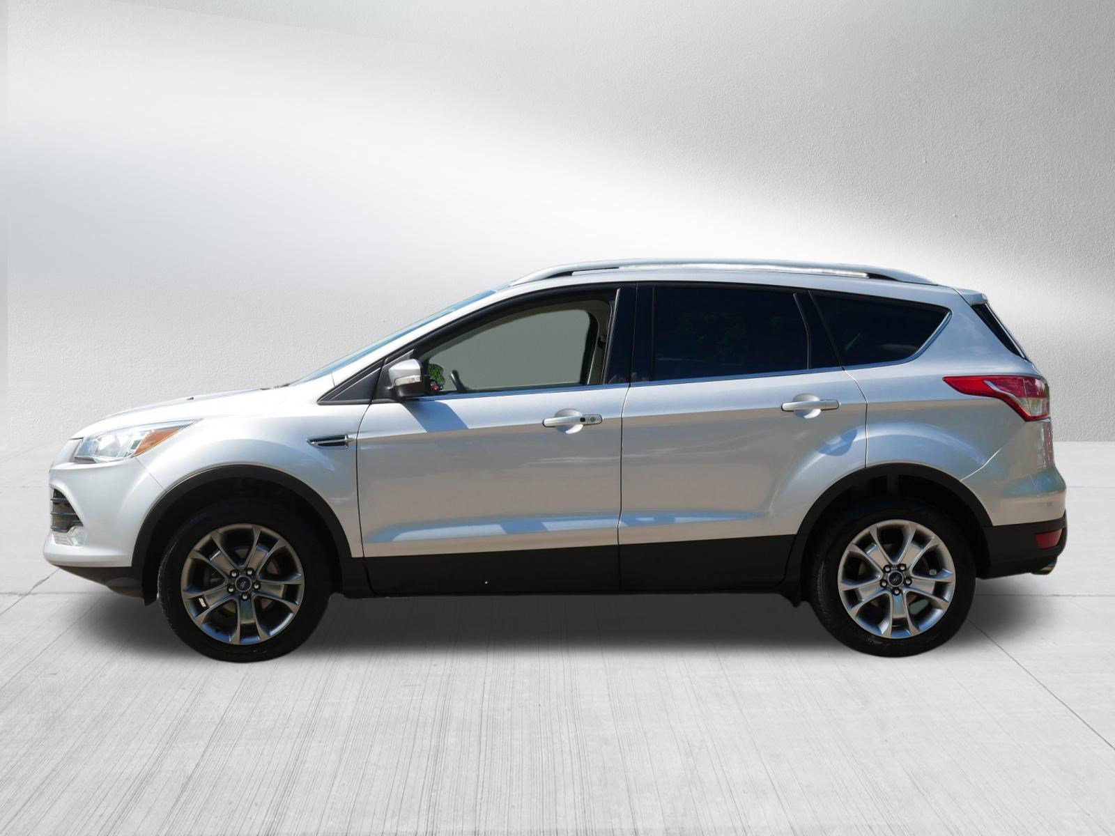 Used 2016 INGOT SILVER Ford Titanium image 4
