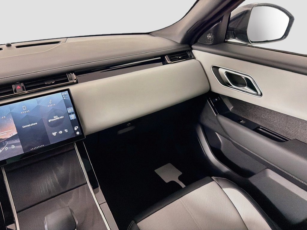 New 2026 Arroios Grey Land Rover Belgravia Edition image 25