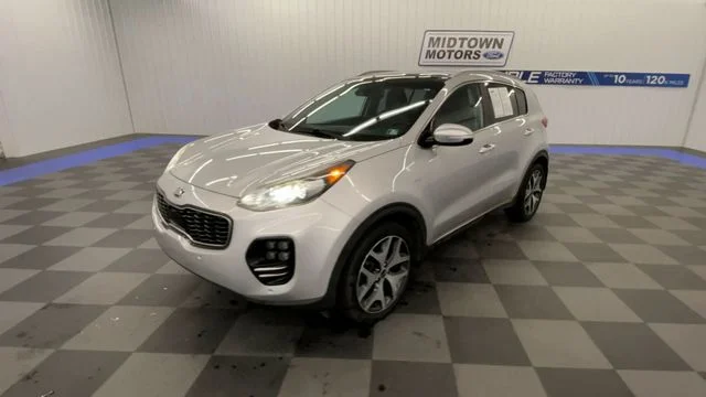 Used 2017 Sparkling Silver Kia SX image 4