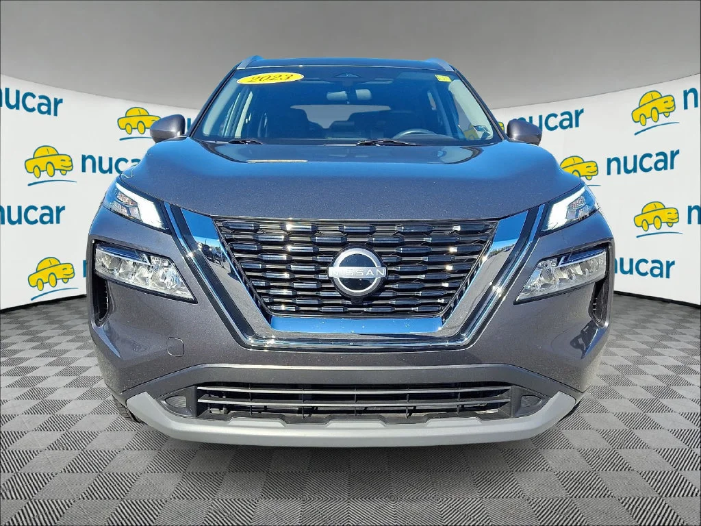 Used 2023 Gray Nissan SV image 2