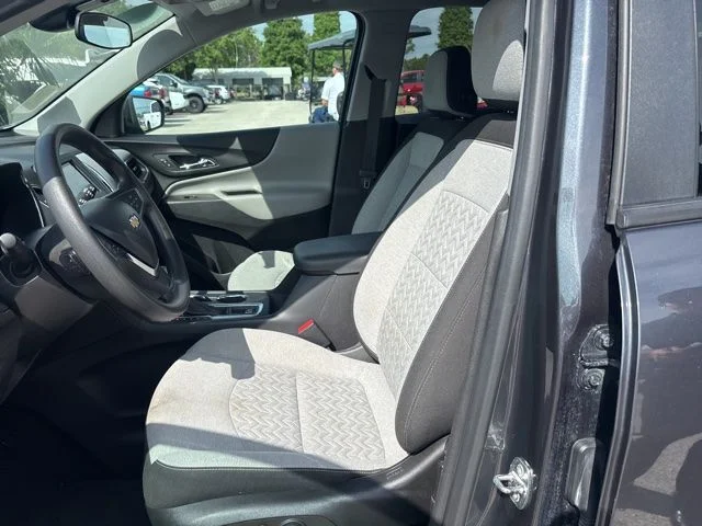 Used 2022 Gray Chevrolet LS image 9