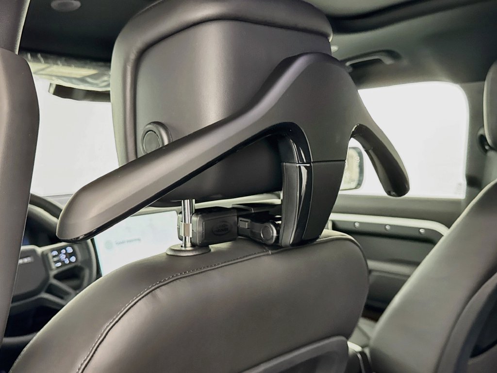 New 2026 Fuji White Land Rover X-Dynamic SE image 25