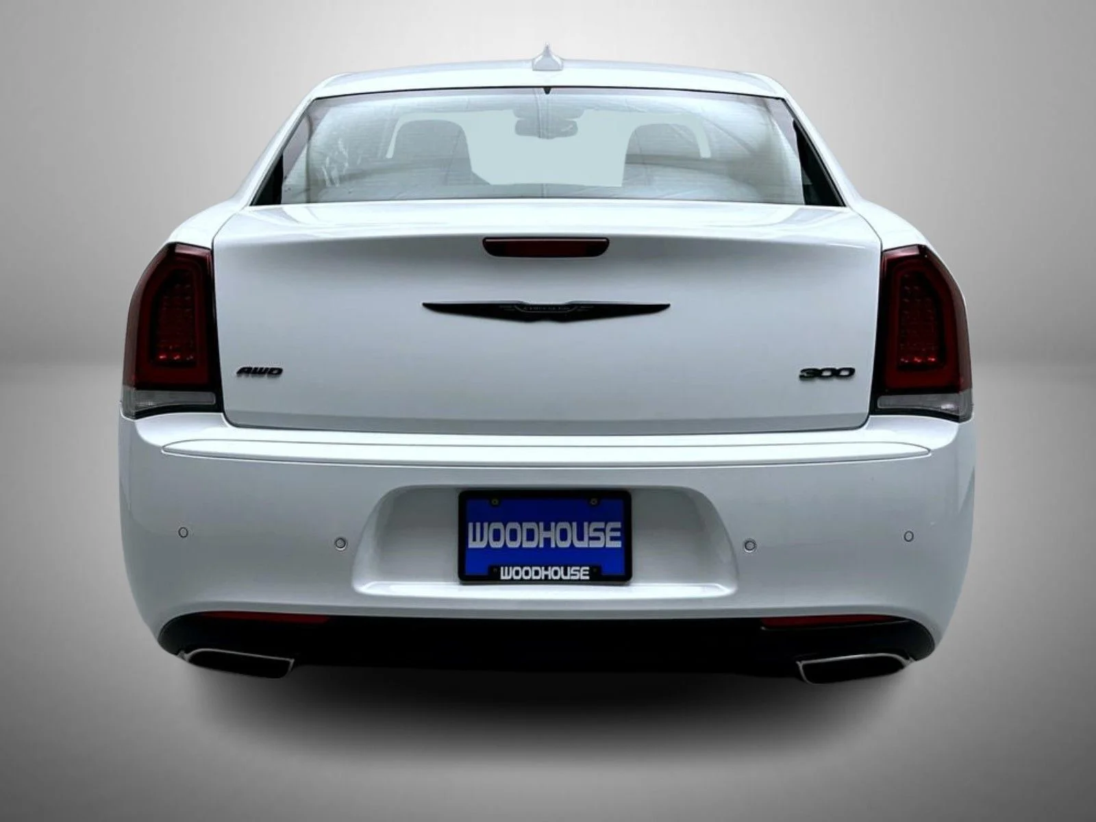 Used 2022 White Chrysler Touring image 6