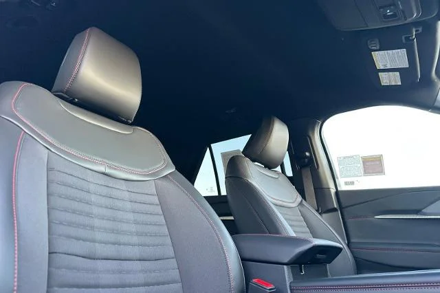 2026 Ford Explorer ST-Line - Photo 37