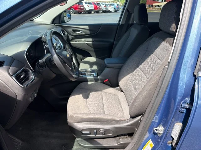 Used 2024 Lakeshore Blue Metallic Chevrolet LT image 12