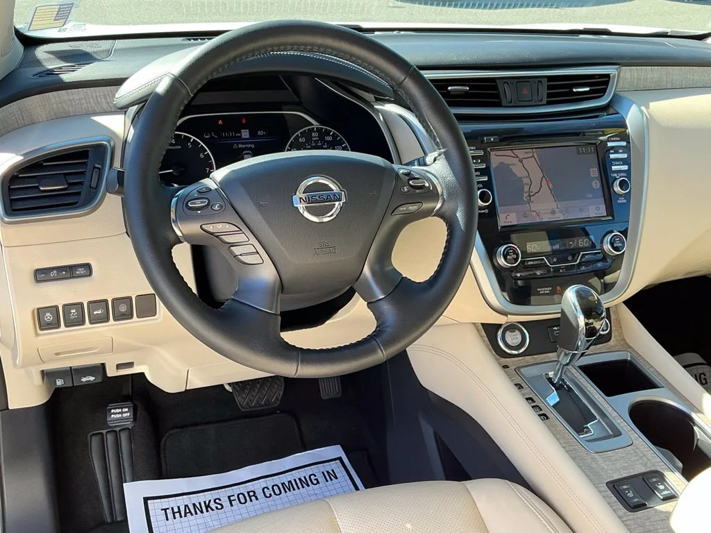 Used 2022 White Nissan SL image 32