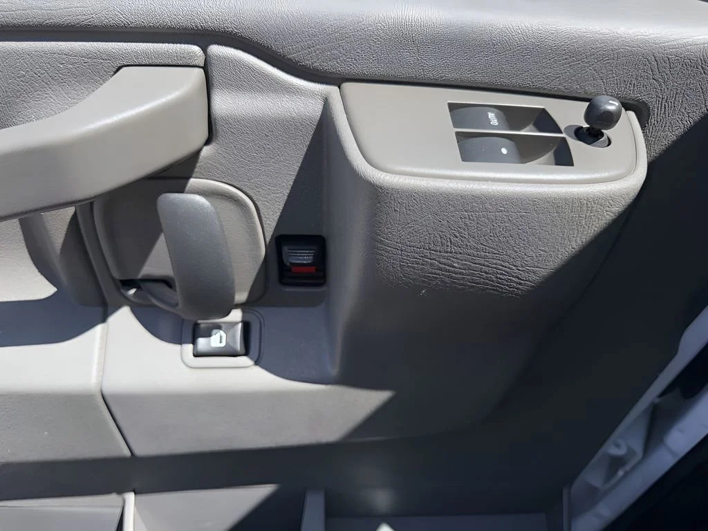 Used 2024 Summit White Chevrolet WT image 14