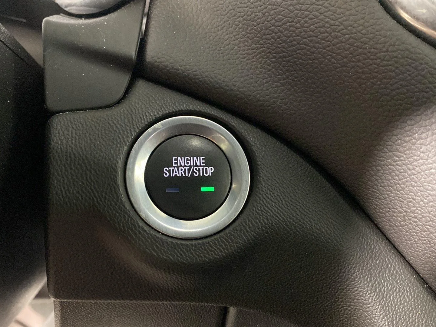 Used 2022 Mosaic Black Metallic Chevrolet LT image 9