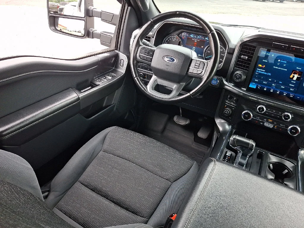 Used 2022 Agate Black Metallic Ford XLT image 15