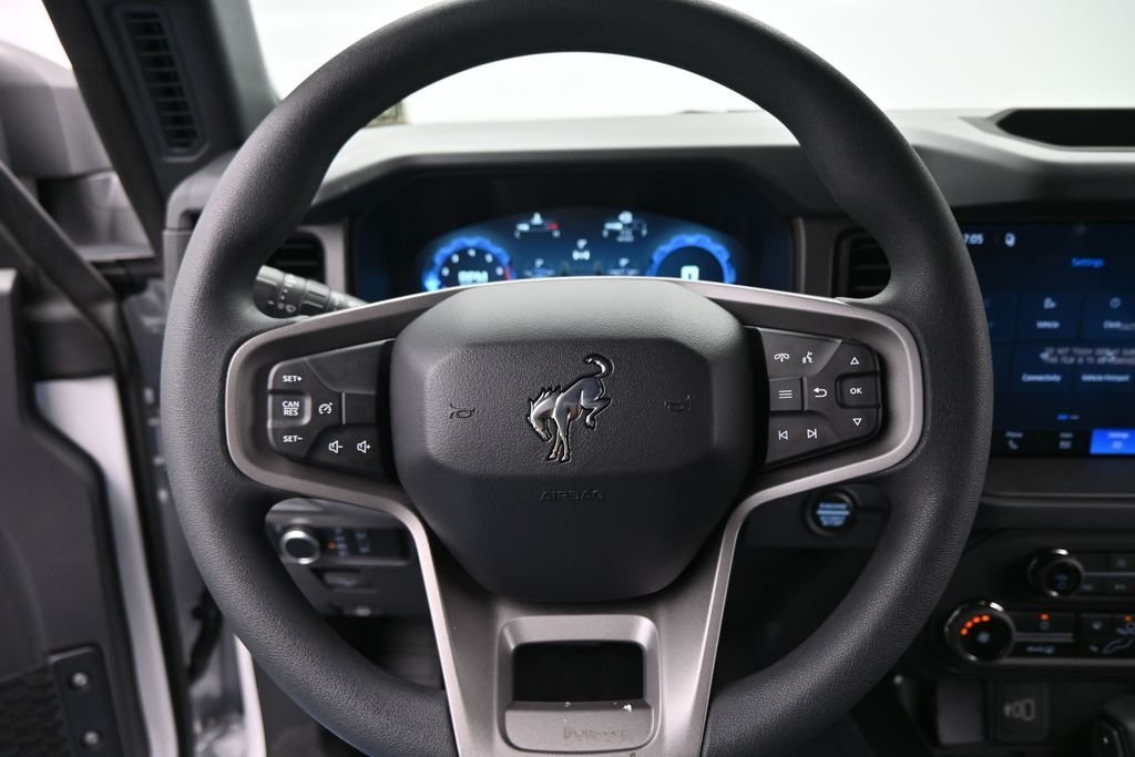 New 2026 Oxford White Ford Base image 13