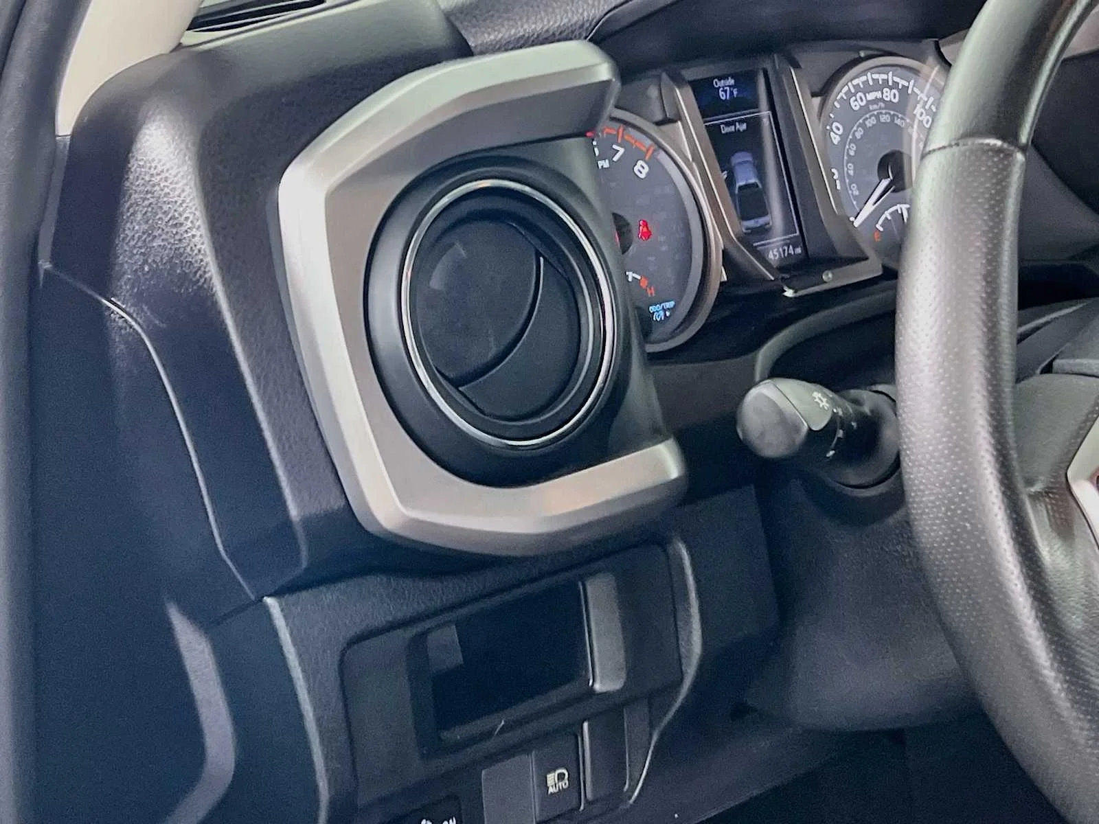 Used 2019 Magnetic Gray Metallic Toyota SR5 image 10