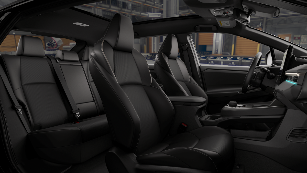 New 2026 Wind Chill Pearl with Midnight Black Metallic roof Toyota Limited image 20